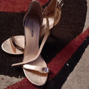 Gold fashion nova heels
